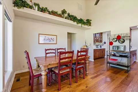 Dining - 11306 Ringtail Rd, Penn Valley, CA 95946 photo 2 of 2
