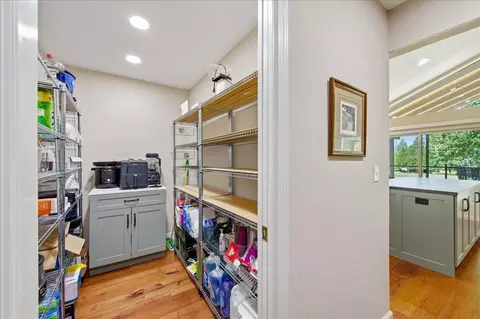 Entry Way - 11306 Ringtail Rd, Penn Valley, CA 95946 photo 6 of 11