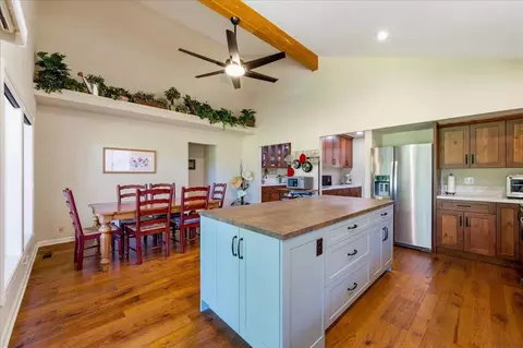 Kitchen - 11306 Ringtail Rd, Penn Valley, CA 95946 photo 8 of 10