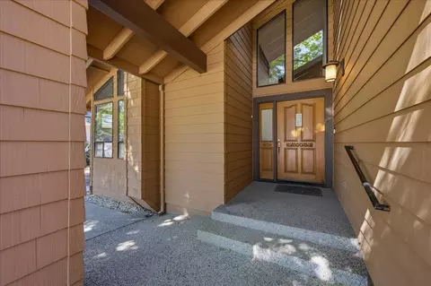 Entry Way - 11306 Ringtail Rd, Penn Valley, CA 95946 photo 11 of 11