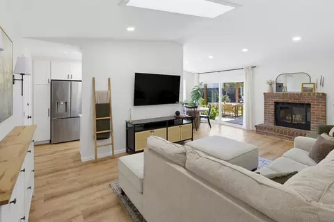 Living - 9532 Central Ave, Folsom, CA 95630 photo 1 of 5