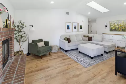 Living - 9532 Central Ave, Folsom, CA 95630 photo 3 of 5