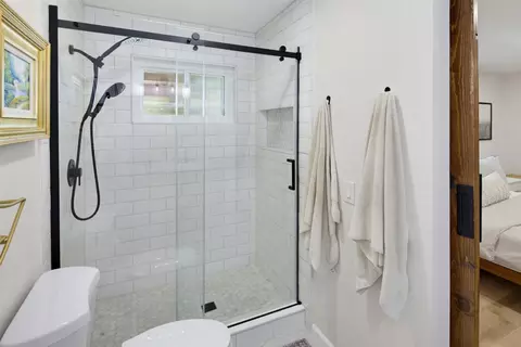 Bath - 9532 Central Ave, Folsom, CA 95630 photo 4 of 4