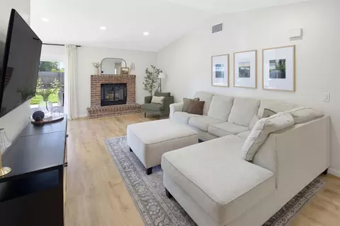 Living - 9532 Central Ave, Folsom, CA 95630 photo 2 of 5