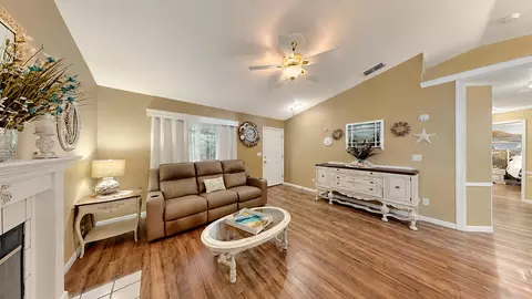 Living - 3905 Gable Way, Ceres, CA 95307 photo 2 of 3