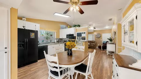 Kitchen - 3905 Gable Way, Ceres, CA 95307 photo 1 of 4