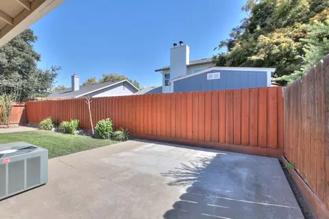 Exterior - 1728 Nighthawk Way, Modesto, CA 95358 photo 10 of 16
