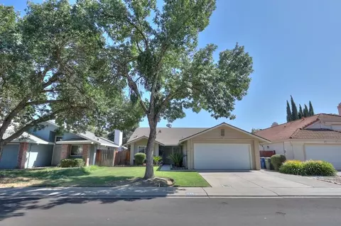 Exterior - 1728 Nighthawk Way, Modesto, CA 95358 photo 2 of 16