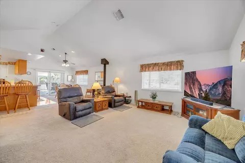 Living - 723 Mother Shipton, Copperopolis, CA 95228 photo 2 of 4
