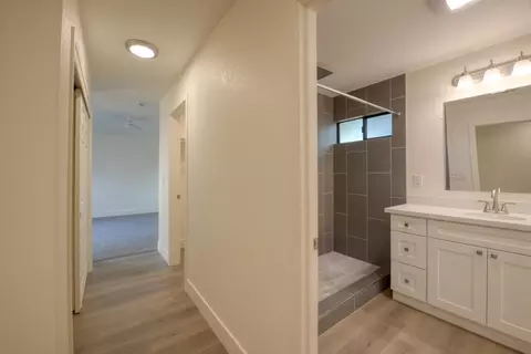 Entry Way - 536 Clover Ave, Patterson, CA 95363 photo 1 of 1