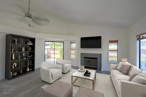 Living - 536 Clover Ave, Patterson, CA 95363 photo 2 of 3