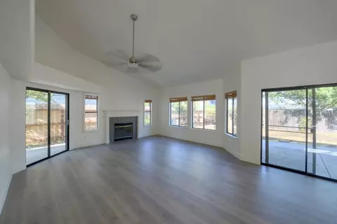 Living - 536 Clover Ave, Patterson, CA 95363 photo 1 of 3