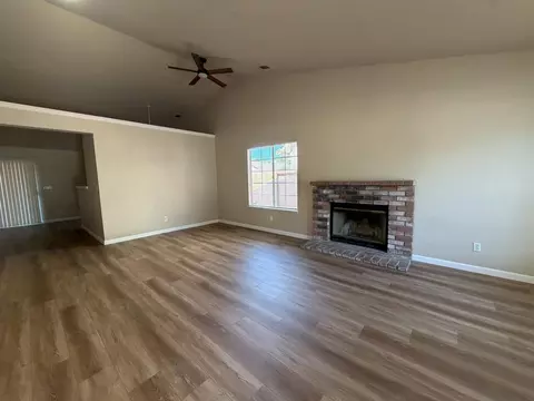 Living - 545 Westfield Pl, Patterson, CA 95363 photo 1 of 12