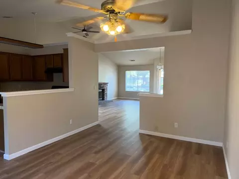 Living - 545 Westfield Pl, Patterson, CA 95363 photo 6 of 12