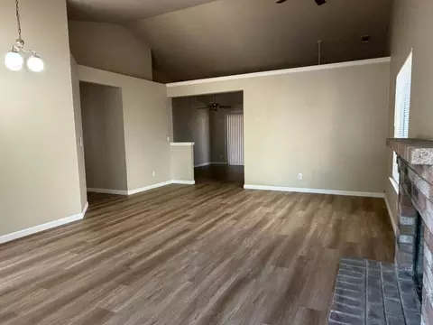 Living - 545 Westfield Pl, Patterson, CA 95363 photo 5 of 12
