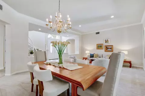 Dining - 5415 Rogers St, Davis, CA 95618 photo 2 of 7