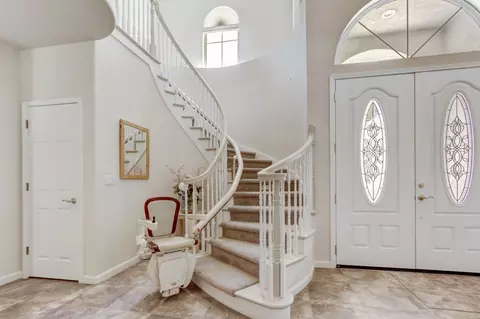 Entry Way - 5415 Rogers St, Davis, CA 95618 photo 8 of 10