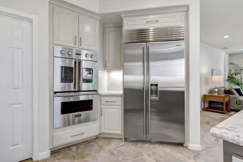 Kitchen - 5415 Rogers St, Davis, CA 95618 photo 11 of 11