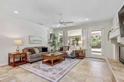 Living - 5415 Rogers St, Davis, CA 95618 photo 2 of 4