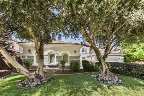 Exterior - 5415 Rogers St, Davis, CA 95618 photo 9 of 14