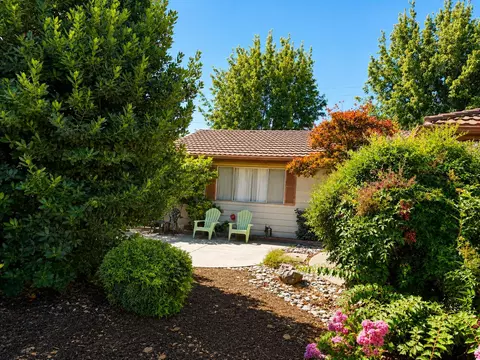 Exterior - 908 Kevin Ct, Modesto, CA 95350 photo 5 of 7