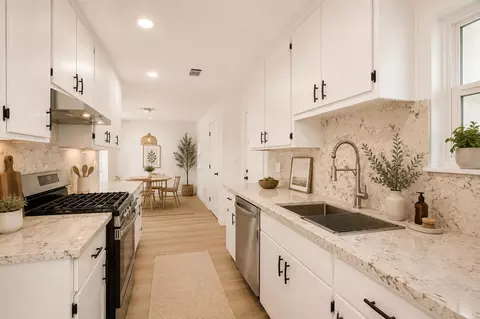 1012 Carson St, Woodland, CA 95695