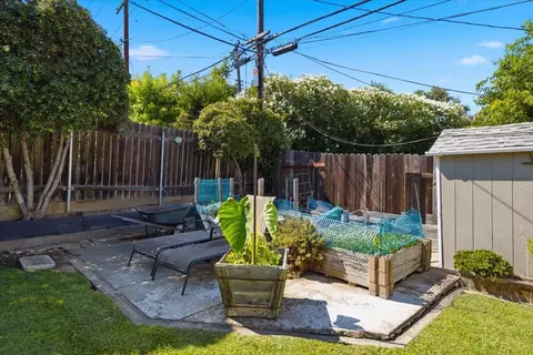 Exterior - 5105 Martin Way, Carmichael, CA 95608 photo 9 of 13