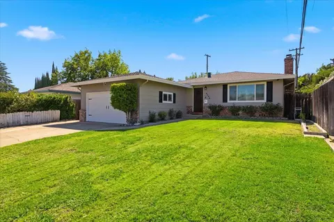 Exterior - 5105 Martin Way, Carmichael, CA 95608 photo 2 of 13