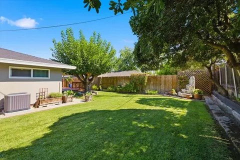 Exterior - 5105 Martin Way, Carmichael, CA 95608 photo 11 of 13