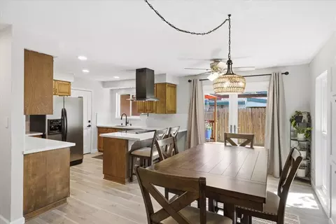 Dining - 5105 Martin Way, Carmichael, CA 95608 photo 2 of 3