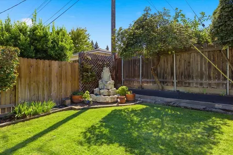 Exterior - 5105 Martin Way, Carmichael, CA 95608 photo 7 of 13