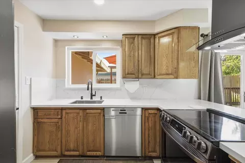 Kitchen - 5105 Martin Way, Carmichael, CA 95608 photo 3 of 4