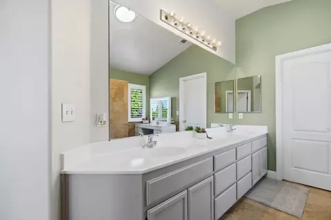 Bath - 3337 Matalea Ct, Modesto, CA 95355 photo 5 of 5