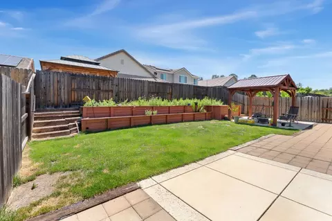 Exterior - 726 Foothill Blvd, Ione, CA 95640 photo 2 of 2