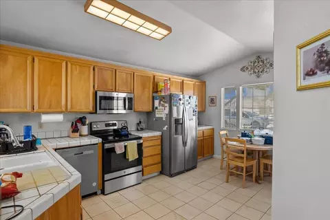 Kitchen - 3140 Corbett Ln, Tracy, CA 95376 photo 1 of 1