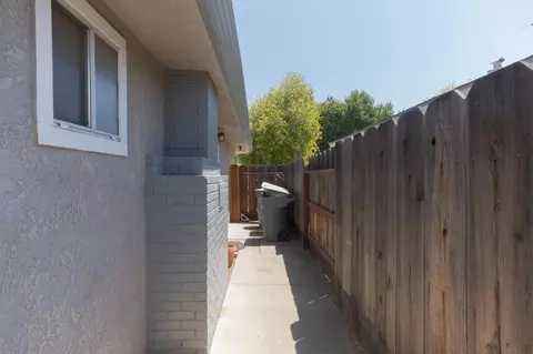 Exterior - 2617 Agnes Way, Merced, CA 95340 photo 2 of 9