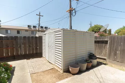 Exterior - 2617 Agnes Way, Merced, CA 95340 photo 8 of 9