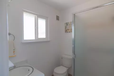 Bath - 2617 Agnes Way, Merced, CA 95340 photo 2 of 2