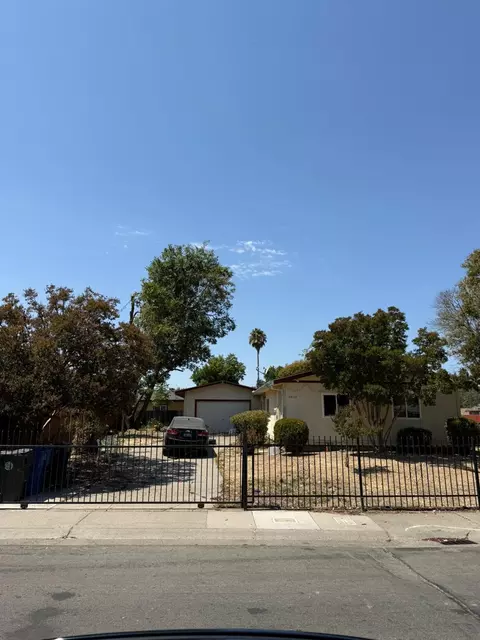 6820 Carnation, Sacramento, CA 95822