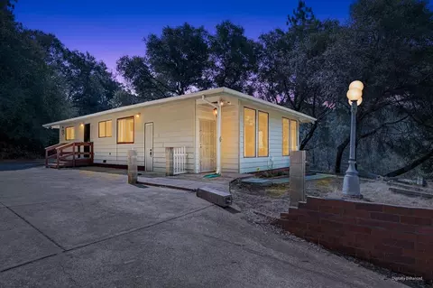 Exterior - 18251 W Clinton Rd, Jackson, CA 95642 photo 5 of 15