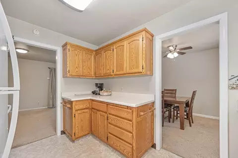 Kitchen - 18251 W Clinton Rd, Jackson, CA 95642 photo 2 of 4