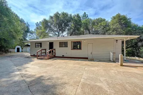 Exterior - 18251 W Clinton Rd, Jackson, CA 95642 photo 6 of 15