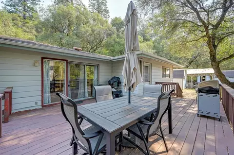 Exterior - 18251 W Clinton Rd, Jackson, CA 95642 photo 11 of 15