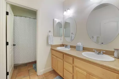 Bath - 779 New Haven Dr, Tracy, CA 95377 photo 1 of 5