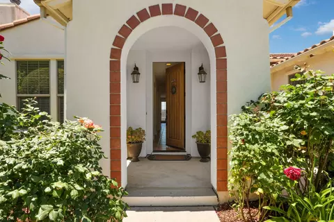 Entry Way - 779 New Haven Dr, Tracy, CA 95377 photo 1 of 5
