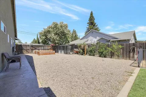 Exterior - 2765 Oak St, Sutter, CA 95982 photo 12 of 13