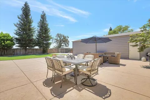 Exterior - 2765 Oak St, Sutter, CA 95982 photo 6 of 13