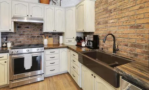 Kitchen - 2765 Oak St, Sutter, CA 95982 photo 4 of 5