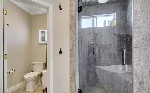 Bath - 2765 Oak St, Sutter, CA 95982 photo 2 of 5