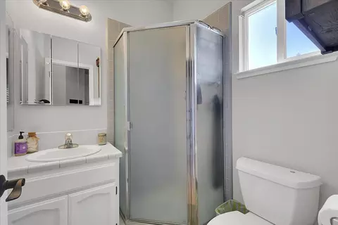 Bath - 2765 Oak St, Sutter, CA 95982 photo 5 of 5